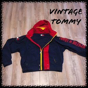 Vintage men’s size XL zip up windbreaker!!